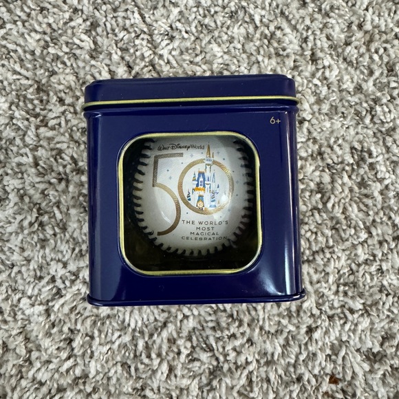 Walt Disney World 50th Anniversary Bundle - Picture 6 of 12